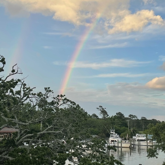 Meet your Posher, Valerie - Picture 1 of 1